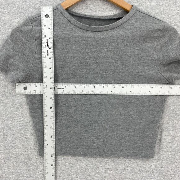 Wild Fable Blouse Womens Small Gray Cropped Short Sleeve Stretch Tee - Picture 5 of 8